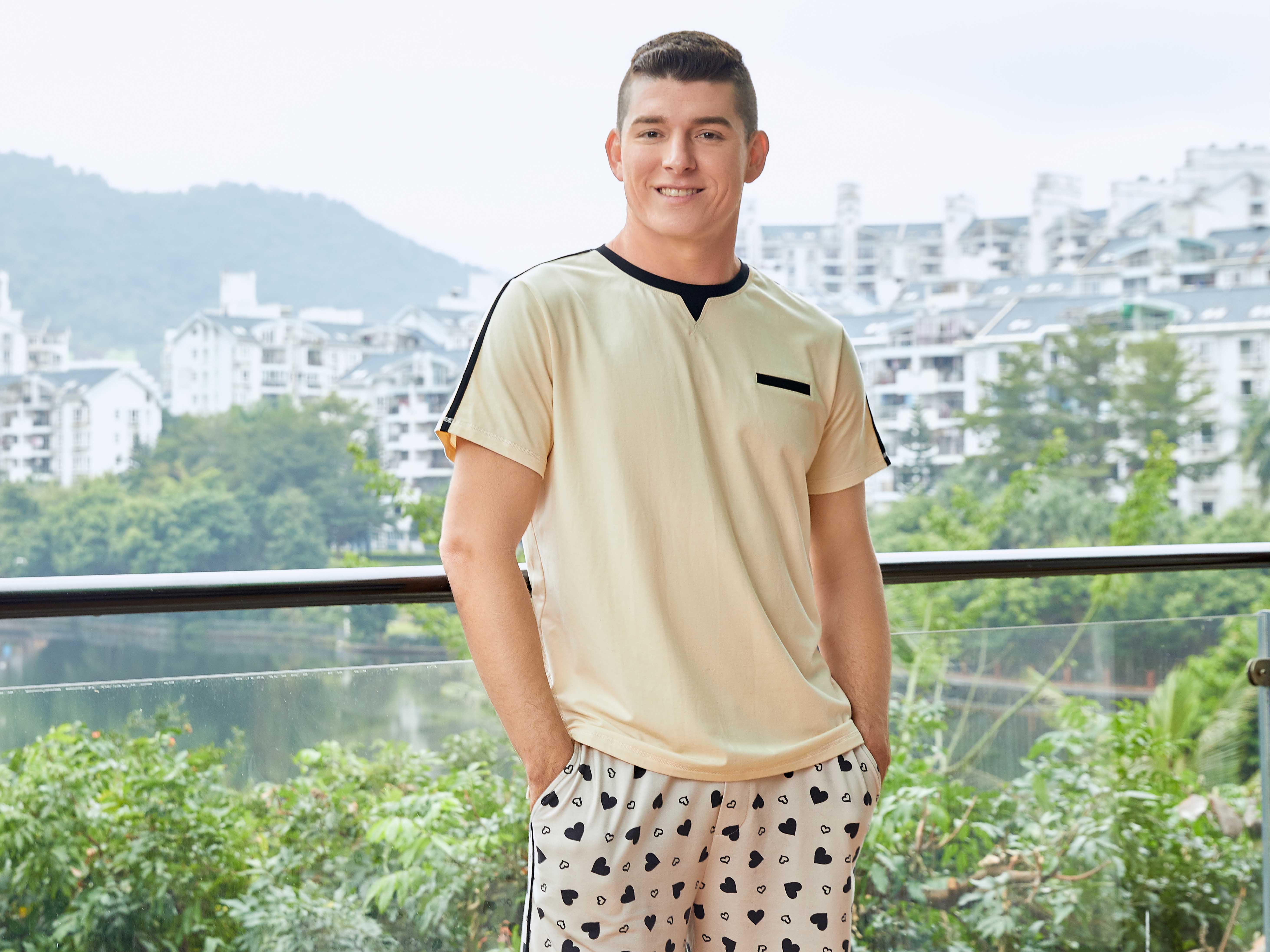 男士短袖短裤套装