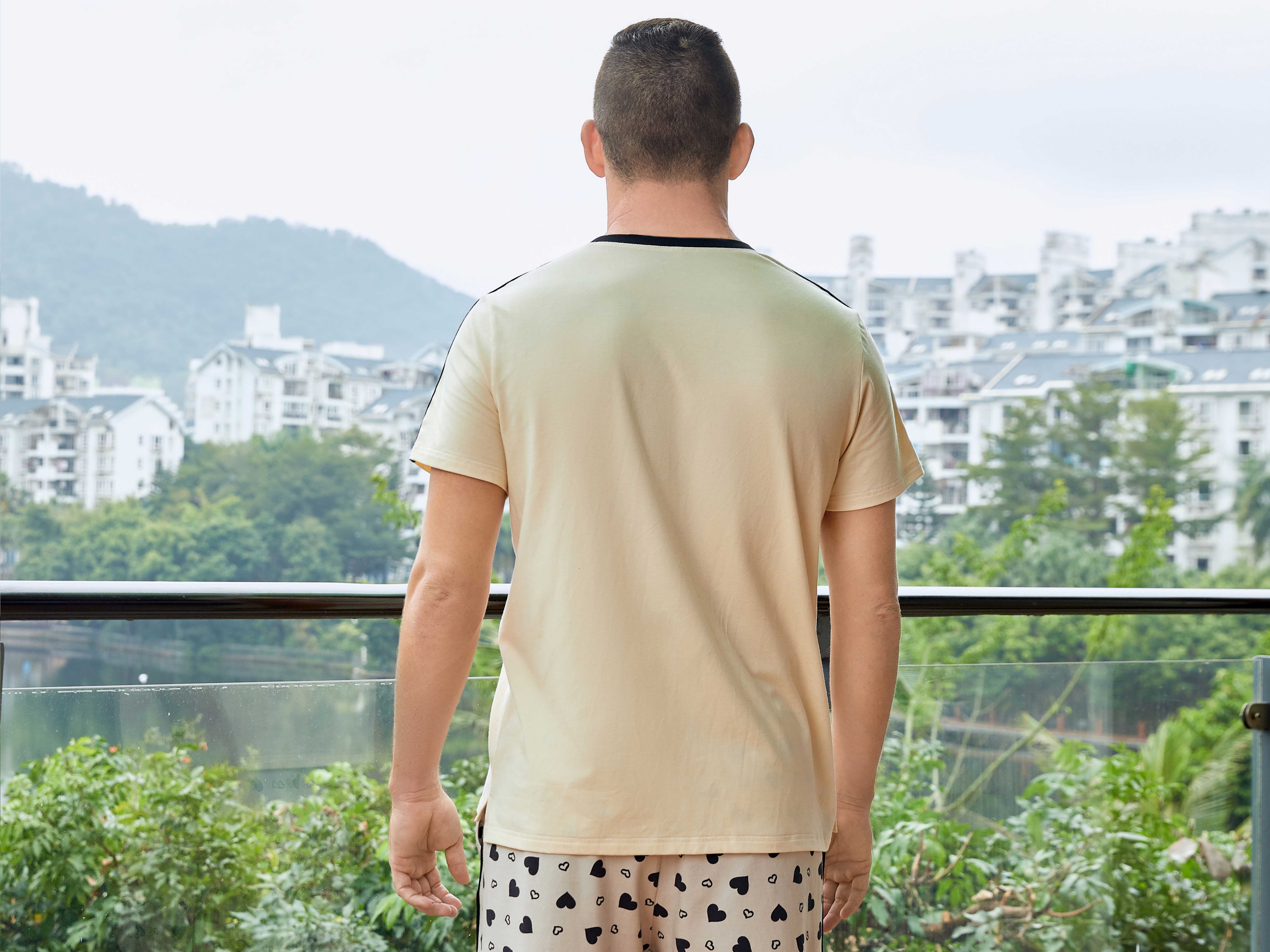 男士短袖短裤套装