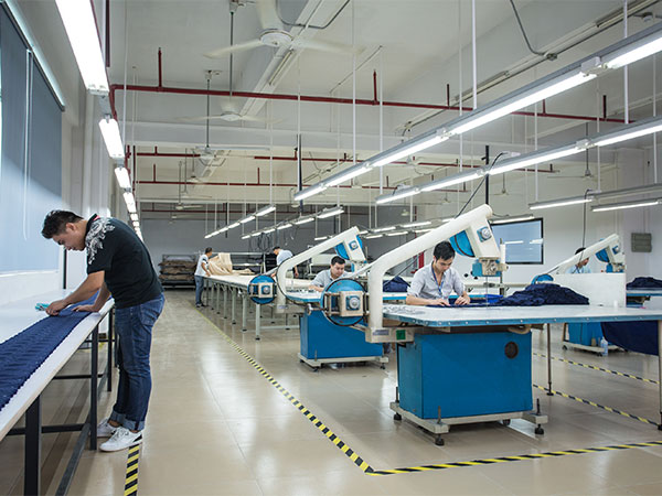 天捷内衣-企业生产车间